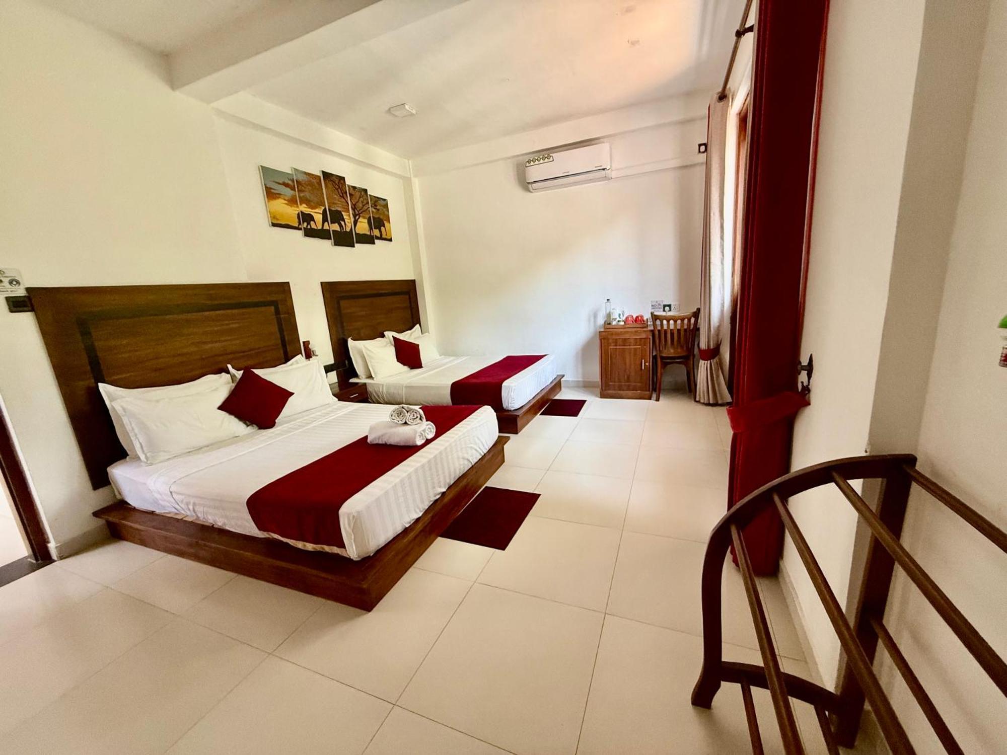 Divine Villa Anuradhapura Exterior photo
